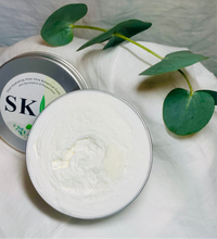 Load image into Gallery viewer, Cool Hydrating Aloe Vera Botanical Foot Butter with eucalyptus and peppermint 200ml
