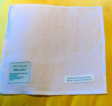 Load image into Gallery viewer, 100% Irish linen facecloth.  With a natural gentle, exfoliation from the linen weave.  Woven by county Wexford linen family business, Emblem Weavers and manufactured by Fashion Connect Ireland also in Wexford.
