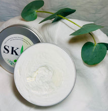 Load image into Gallery viewer, Cool Hydrating Aloe Vera Botanical Foot Butter with eucalyptus and peppermint 100ml
